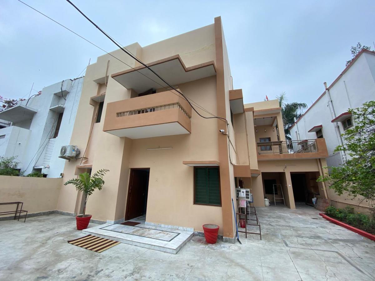 Backpackers Den Hostel Lucknow Exterior foto